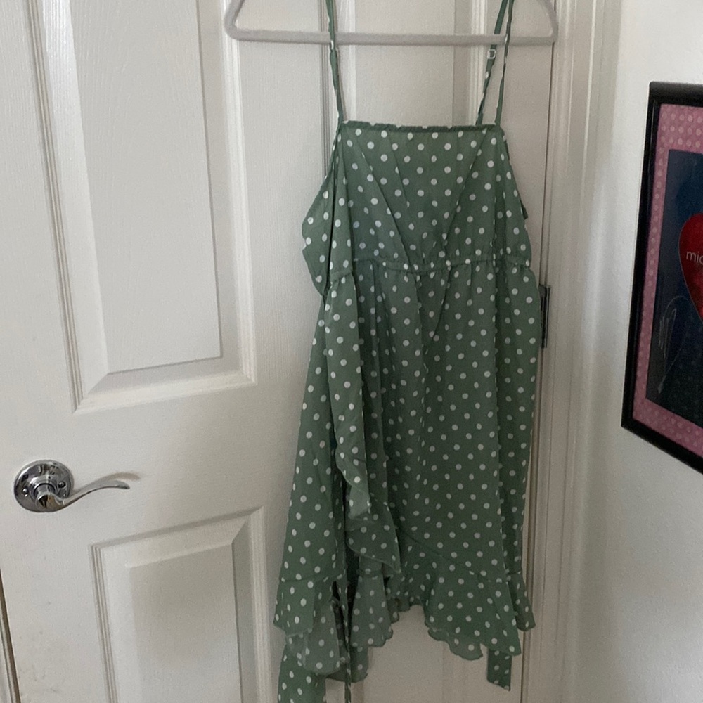 Green/white polka dot maternity dress. Size 8